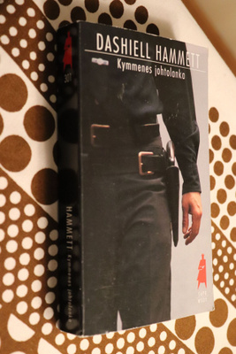 Dashiell Hammett : Kymmenes johtolanka ( SAPO 2.p. 1994 )