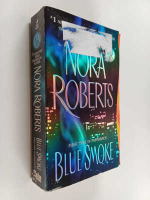 Nora Roberts : Blue Smoke