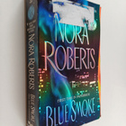 Nora Roberts : Blue Smoke - pikkukuva 1