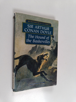 Arthur Conan Doyle : The Hound of the Baskervilles