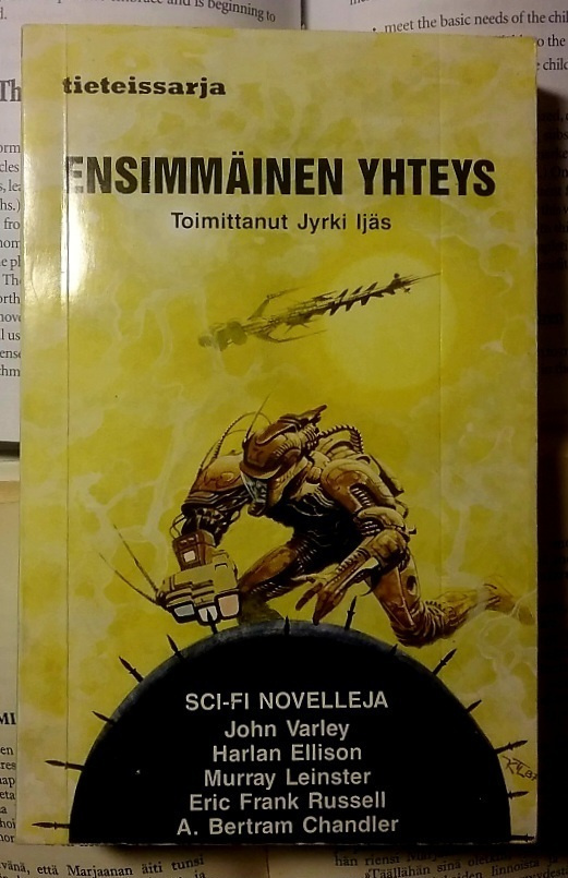 Jyrki Ijäs (toim.) - Ensimmäinen yhteys (nid.)