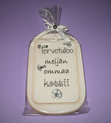 TERVETULLOO MEIJÄN OMMAA KOTTII -SEINÄTAULU