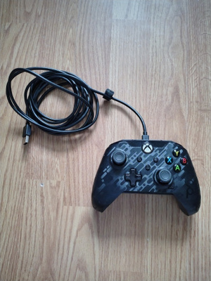 Xbox One langallinen ohjain