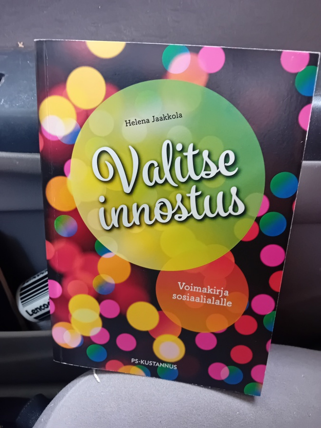 Jaakkola : Valitse innostus ( SIS POSTIKULU  )