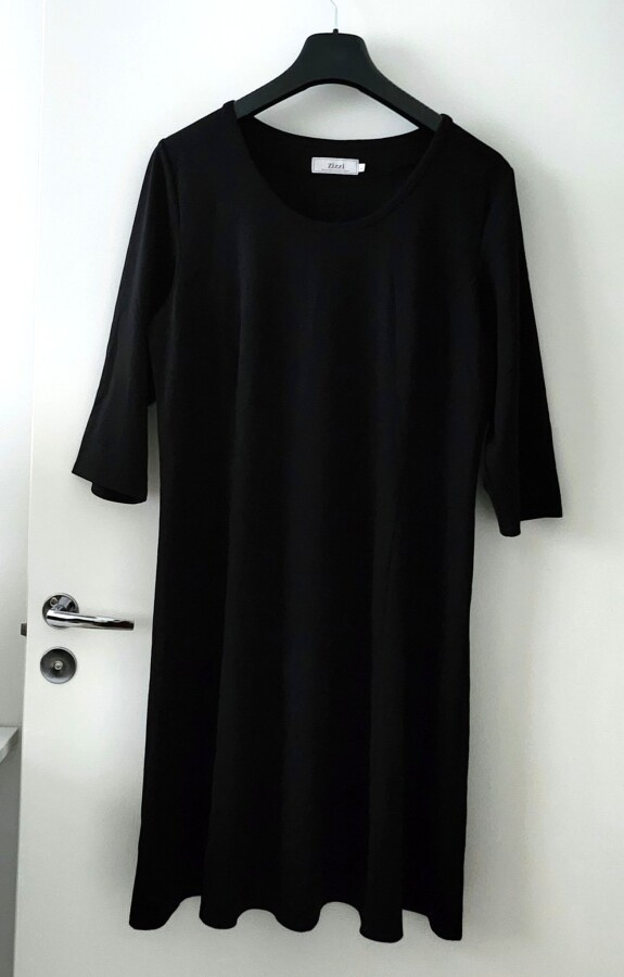 a-mallinen mekko 50-52 (Zizzi L)