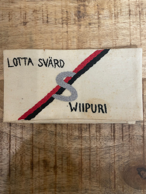 Lotta Svärd   hihanauha WIIPURI