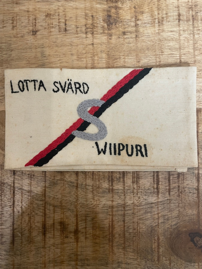 Lotta Svärd   hihanauha WIIPURI