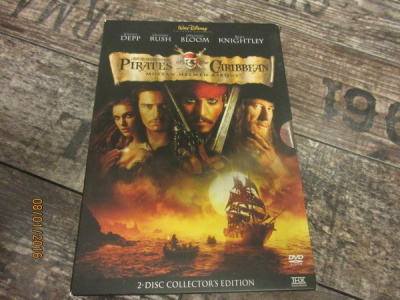 Pirates of the Caribbean - Mustan helmen kirous (2xDVD)