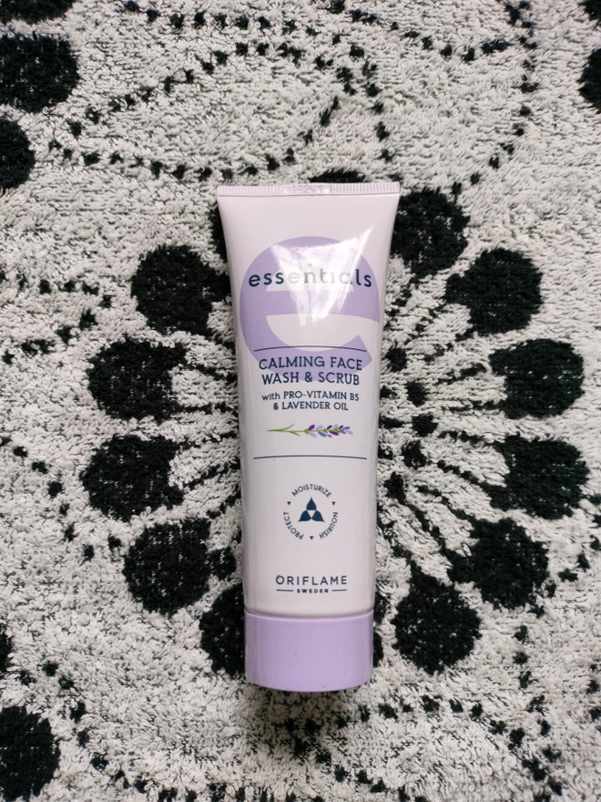 ~Oriflame rauhoittava kasvopesu ja kuorinta~
