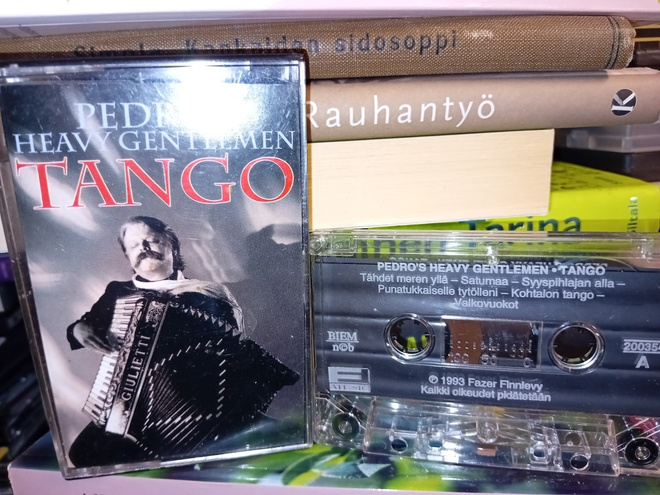 C-kasetti Pedro's Heavy Gentlemen :  Tango  ( 1993 ) SIS POS