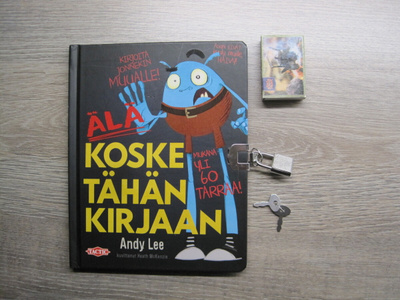 ÄLÄ KOSKE TÄHÄN KIRJAAN