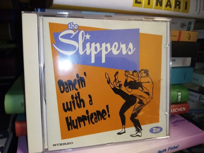 CD SLIPPERS : Dancin' With A  Hurricane ( SIS POSTIKULU )