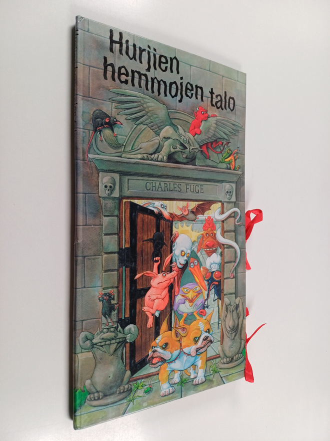 Charles Fuge : Hurjien hemmojen talo