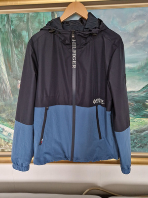 Ulkoilutakki Tommy Hilfiger Gore-Tex,Koko:L,T.Sin,Uusi
