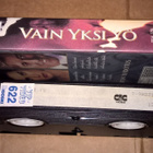 VAIN YKSI YÖ DRAAMA 1993 VHS - pikkukuva 4