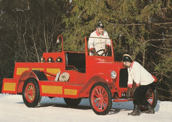 AUTOKORTTI - CHEVROLET PALOAUTO vm. 1923