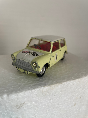 Corgi Toys Mini-Cooper 60-luvulta