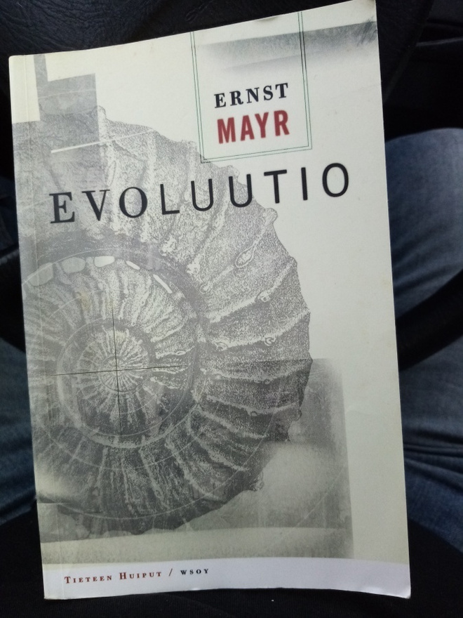 Ernst Mayr: EVOLUUTIO (1.p.2003) Sis.p o s t i k u l u t