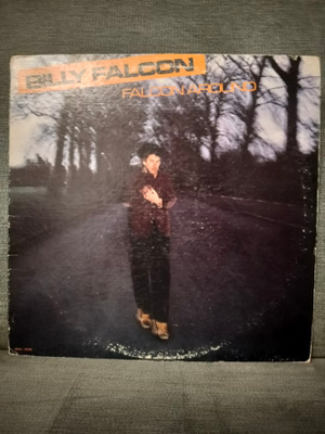 LP Billy Falcon: Falcon around