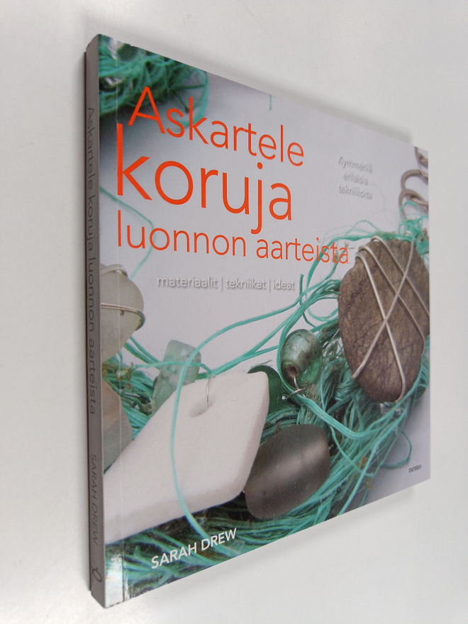 Sarah Drew : Askartele koruja luonnon aarteista
