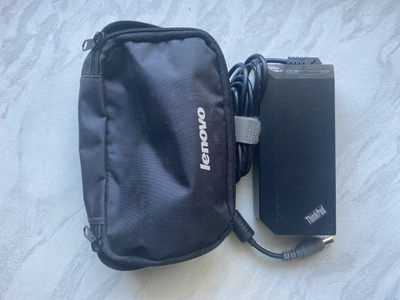 Lenovo Thinkpad matkalaturi autolaturi 230/12V Combo Adapter