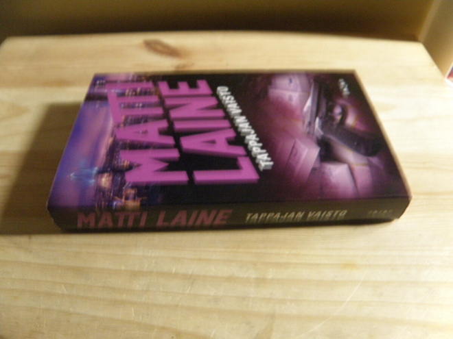 Matti Laine Tappajan vaisto (nidottu)