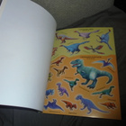 Vaaralliset dinosaurukset,tarinallinen tarrapuuhakirja - pikkukuva 3
