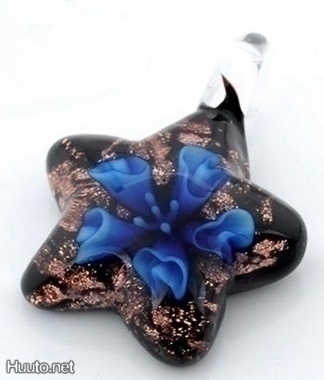 1344 .. Kaunis Käsityö Lampwork Taidelasi . Kaulakoru