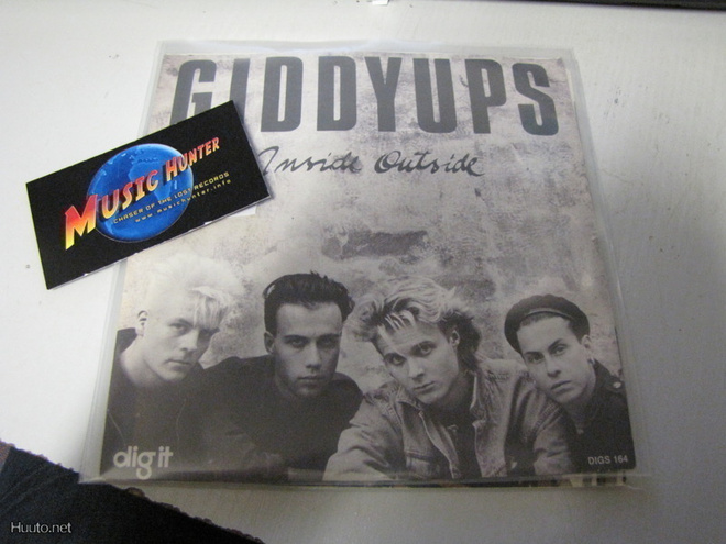 GIDDYUPS - INSIDE OUTSIDE /SWEET BITTER PAIN UUSI 7'' SINGLE