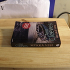 Ann Cleeves Mykkä vesi (nidottu) - pikkukuva 1