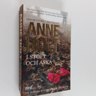 Anne Holt : I stoft och aska - pikkukuva 1