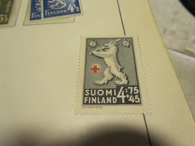 1942 punainen risti 4,75+45p, postituore
