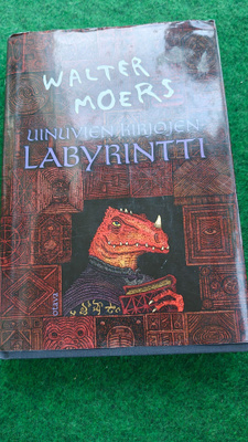 Walter Moers: Uinuvien kirjojen labyrintti