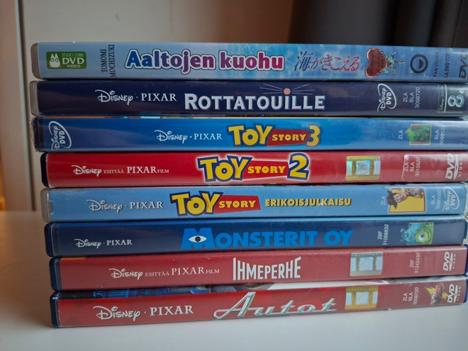 DVD-paketti, DisneyPixar (7 kpl + bonus)