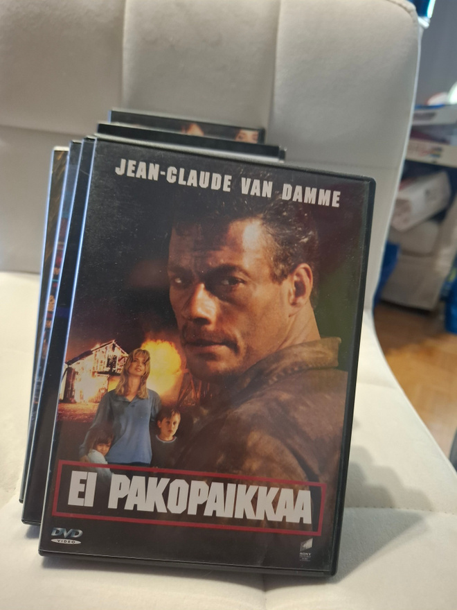 Ei pakopaikkaa - Nowhere to Run Suomi DVD