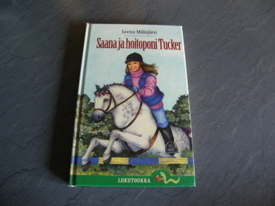 Leena Mäkijärvi Saana ja hoitoponi Tucker