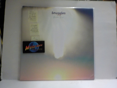 SNUGGLES - BEAUTIFUL DREAM M/M LP + BOOKLET