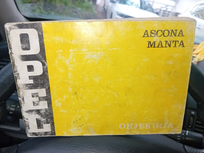 Opel Ascona / Manta ohjekirja 1983 ( SIS POSTIKULU )