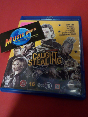 CAUGHT STEALING UUSI BLU-RAY