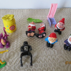 KINDER FIGUUREITA YM. ISO ERÄ YHT. 4 € - pikkukuva 5