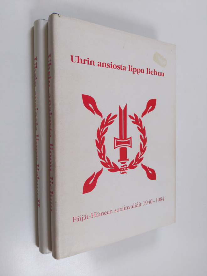 Mauri Nordberg : Uhrin ansiosta lippu liehuu 1-2 : Päijät...