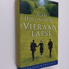 Alan Hollinghurst : Vieraan lapsi - pikkukuva 1