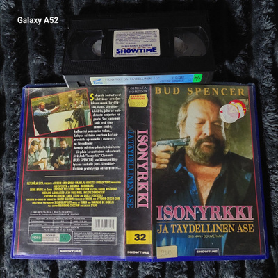 Isonyrkki ja täydellinen ase vhs fix