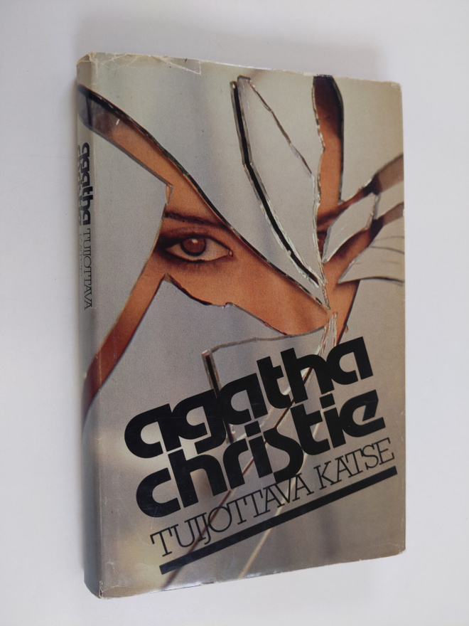 Agatha Christie : Tuijottava katse