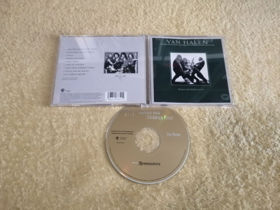 VAN HALEN - Women And Children First CD