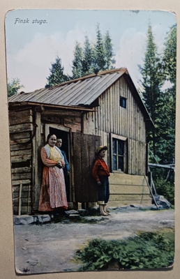 Suomalainen tupa, perhettä ovella, vanha väripk, p. 1912