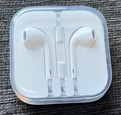Kuvagalleria Apple EarPods -kuulokkeet - 3,5mm liitin