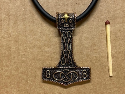 Thorin vasara kaulakoru