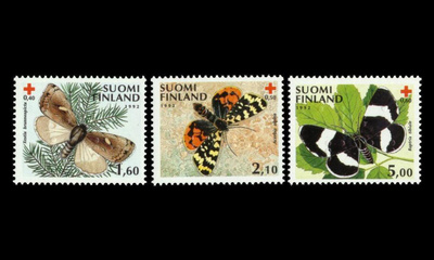 1167-9 ** Punainen Risti perhosia (1992)