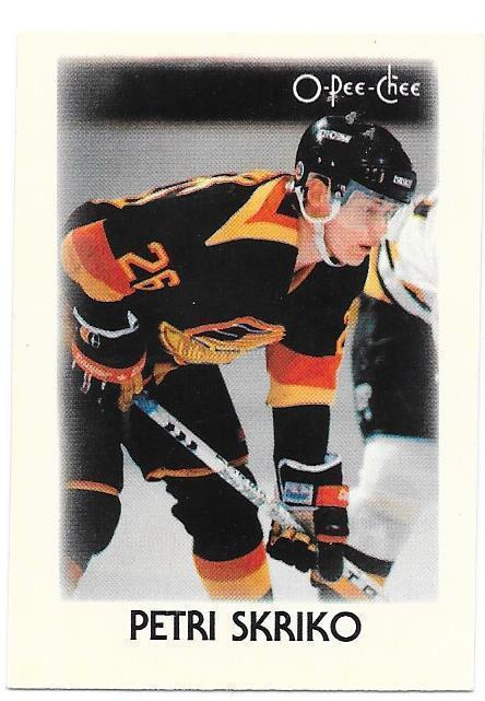 1987-88 OPC Minis #40 Petri Skriko Vancouver Canucks